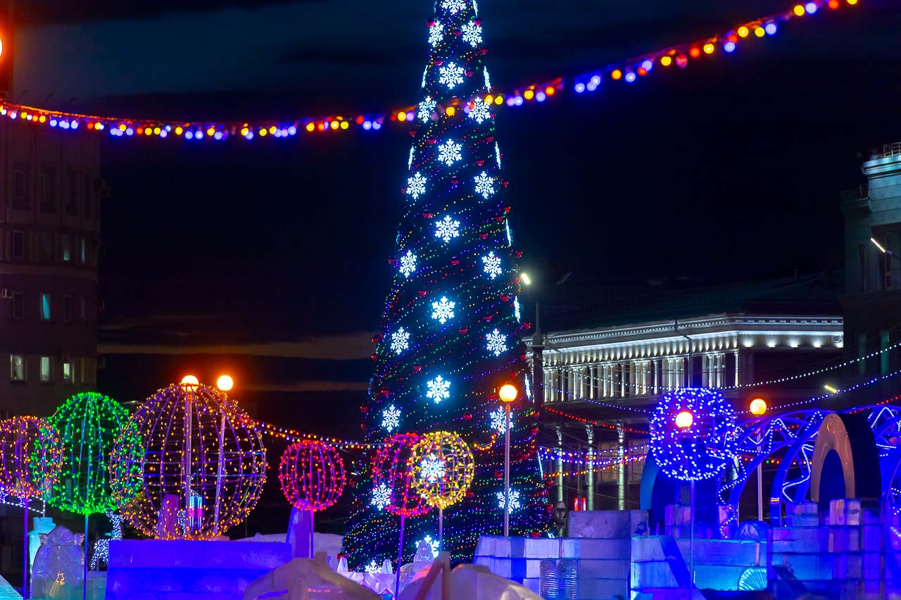 Площадь революции Челябинск новый год