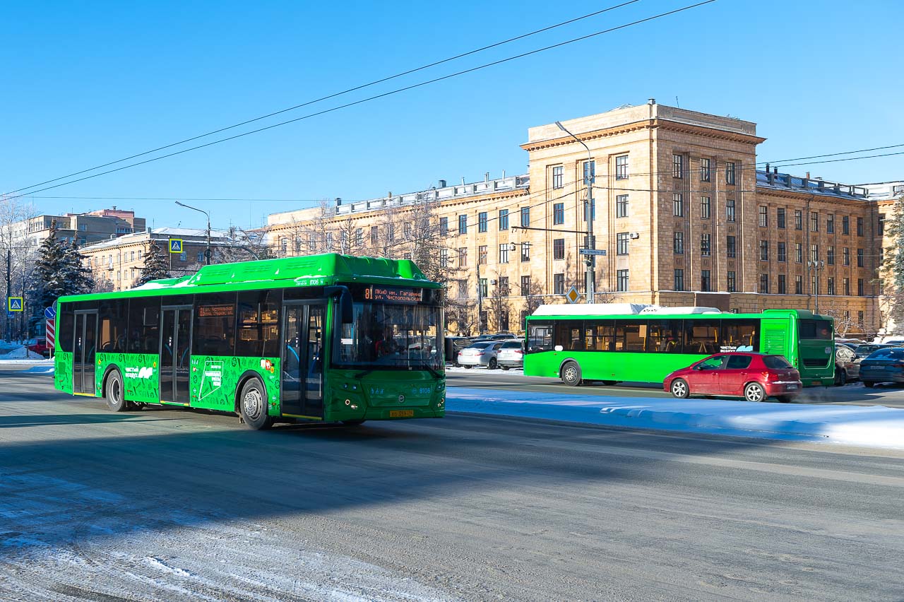 Автобус ч. Остановка Автобусный парк Челябинск. Автобусное движение. 212 Автобус Челябинск. Челябинск автобус 219.