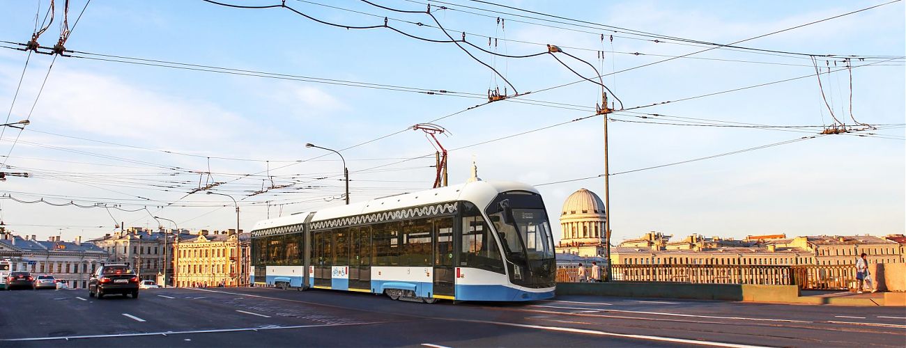 В Челябинск на тест привезли трамвай из Москвы