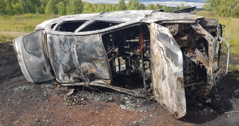 На трассе в Челябинской области улетел 
в кювет и сгорел автомобиль
