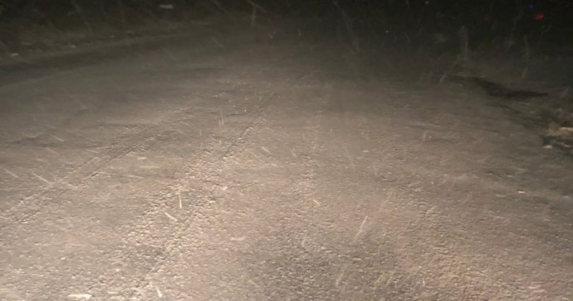 В Челябинской области ночью на трассе М-5 
выпал снег
