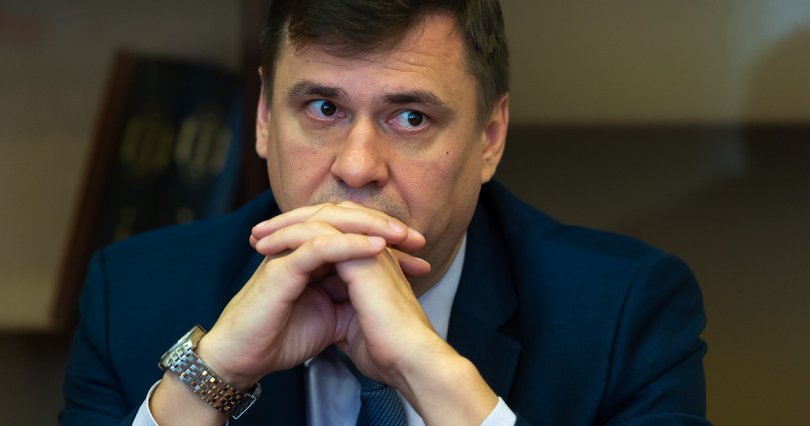 Бывшего вице-мэра Челябинска Олега 
Извекова, обвиняемого во взятке, 
отпустили на свободу
