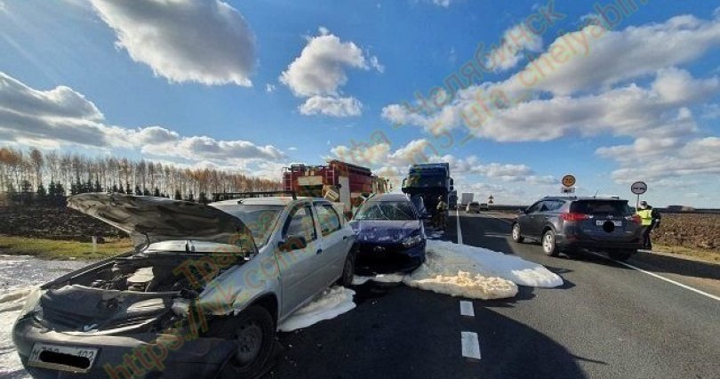 Дальнобойщик из Челябинской области 
спровоцировал крупную аварию на трассе 
М-5
