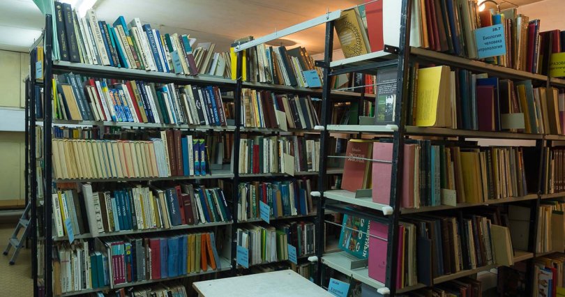 Челябинская библиотека раздаст горожанам 
списанные книги
