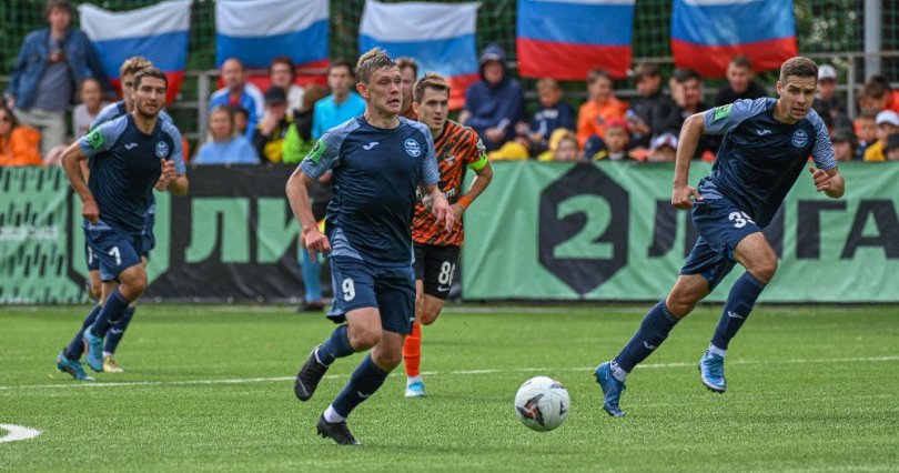 Футболисты клуба «Челябинск» возглавили 
турнирную таблицу после пятой победы 
подряд

