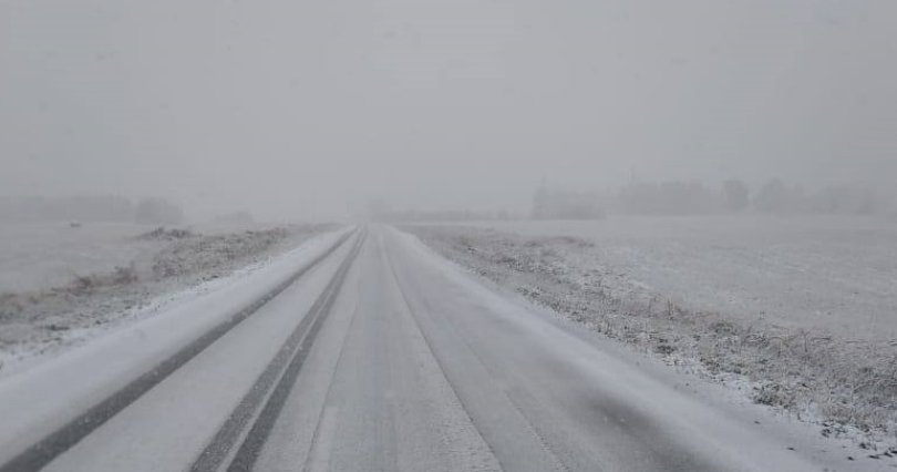 В Челябинской области на дорогах снег 
и гололед
