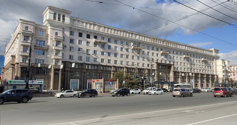 В Челябинске отремонтируют дом напротив 
площади Революции
