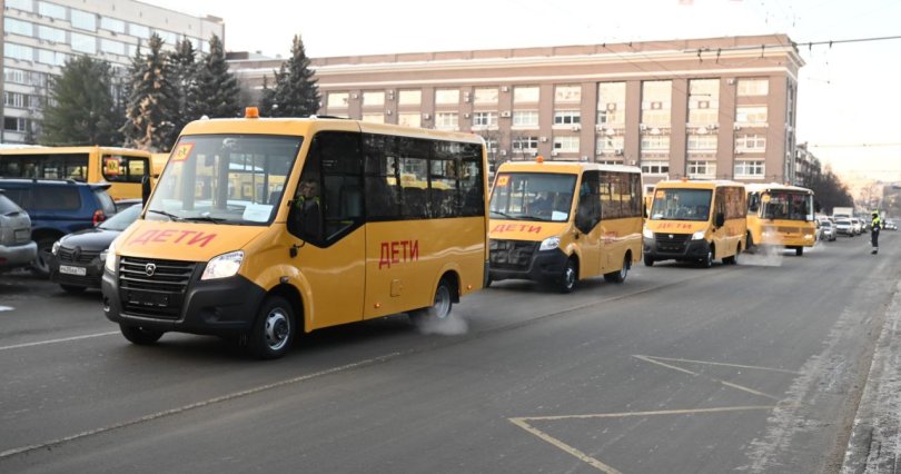 Челябинская область получила 55 новых 
школьных автобусов
