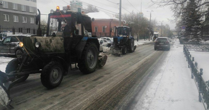 Миндортранс: в Челябинске сегодня 
работают 67 единиц снегоуборочной техники
