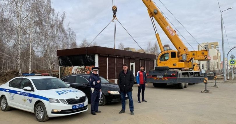 На Северо-Западе Челябинска почти 
за сутки снесли незаконный павильон

