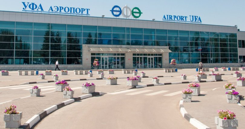 Летевший из Челябинска в Крым самолет 
посадили в Уфе
