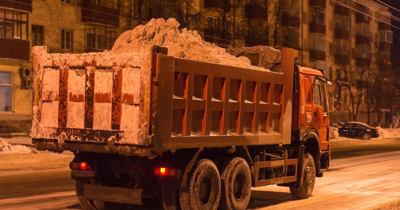 За ночь с улиц Челябинска вывезли более 
3 000 тонн снега
