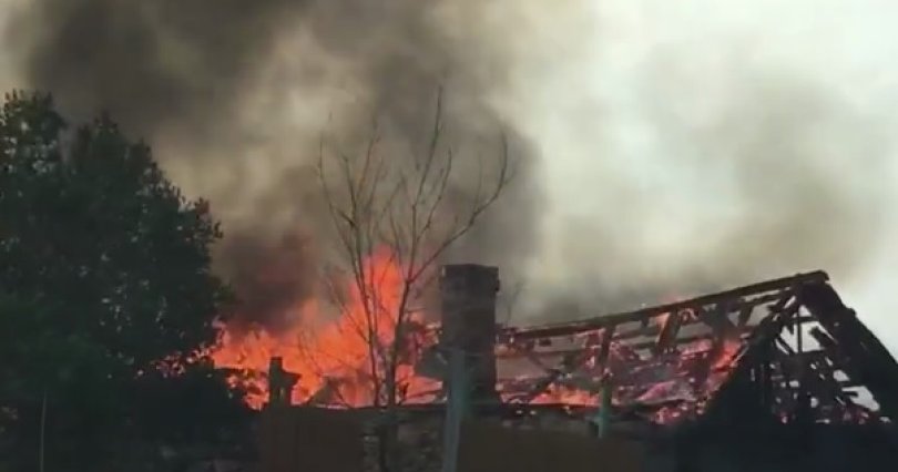 В Центральном районе Челябинска сгорел 
частный дом
